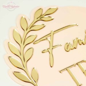 placheta-plexiglas-nume-familie-model-frunze